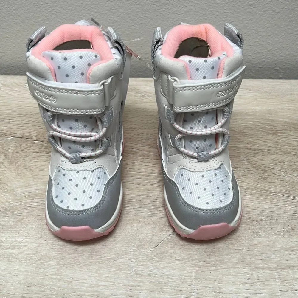 Snow boots